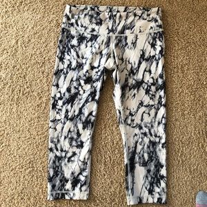 Lululemon cropped leggings